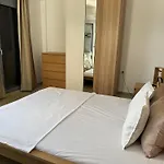 아파트 Previllage Red 7-8 *