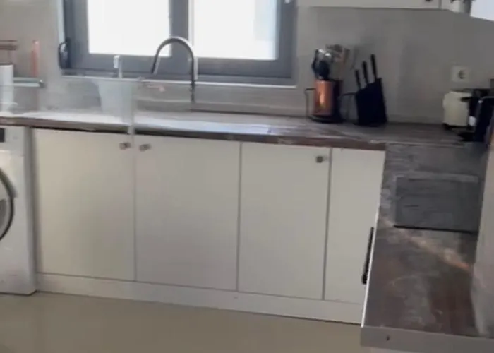 Previllage Red 7-8 Apartment *