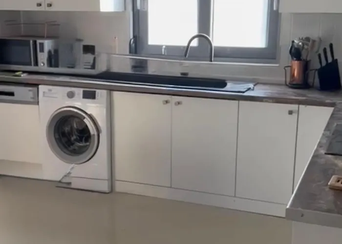 Apartamento Previllage Red 7-8 *